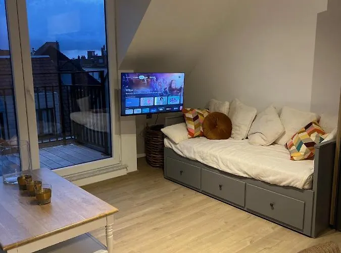 Viki's Penthousje Apartamento